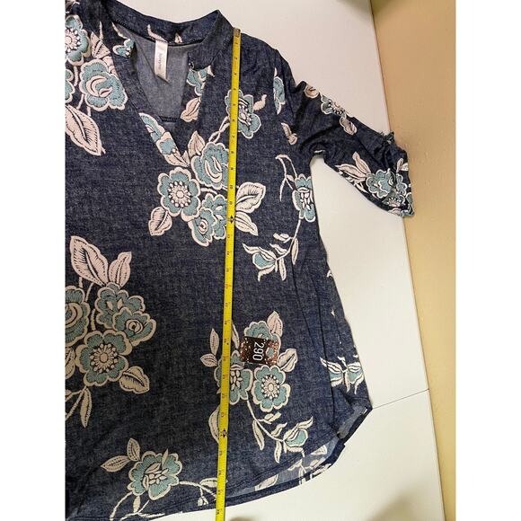 Honeyme Women's Floral V-Neck 3/4 Sleeve Blouse Blue Flowy Casual Size M - Picture 8 of 9